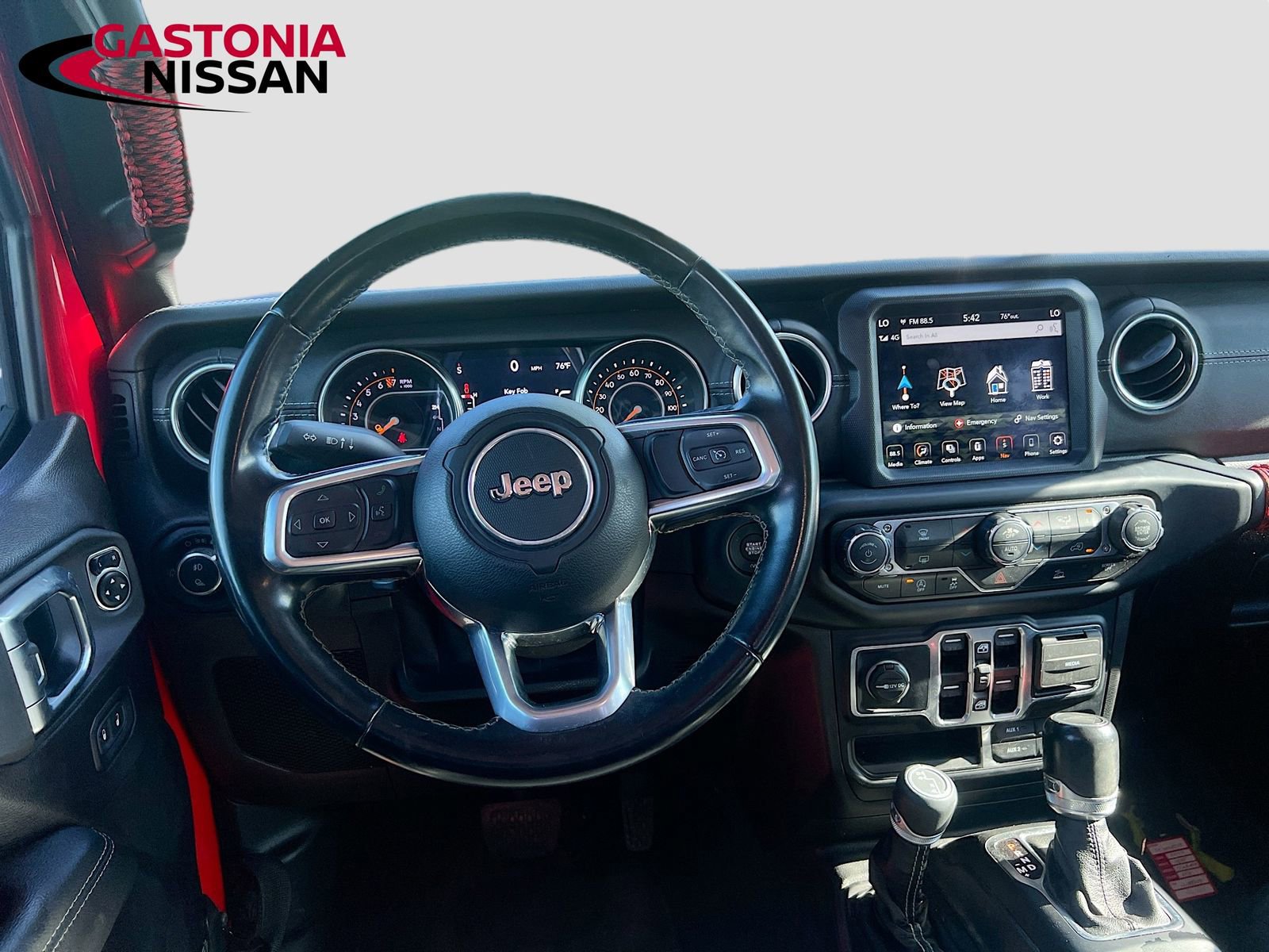 Used 2020 Jeep Gladiator Overland AWD/4WD image 30