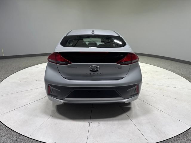 Used 2020 Hyundai Ioniq Blue FWD image 4