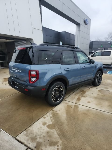 New 2025 Ford Bronco Sport Outer Banks w/ Outer Banks Tech Package+ AWD/4WD image 8