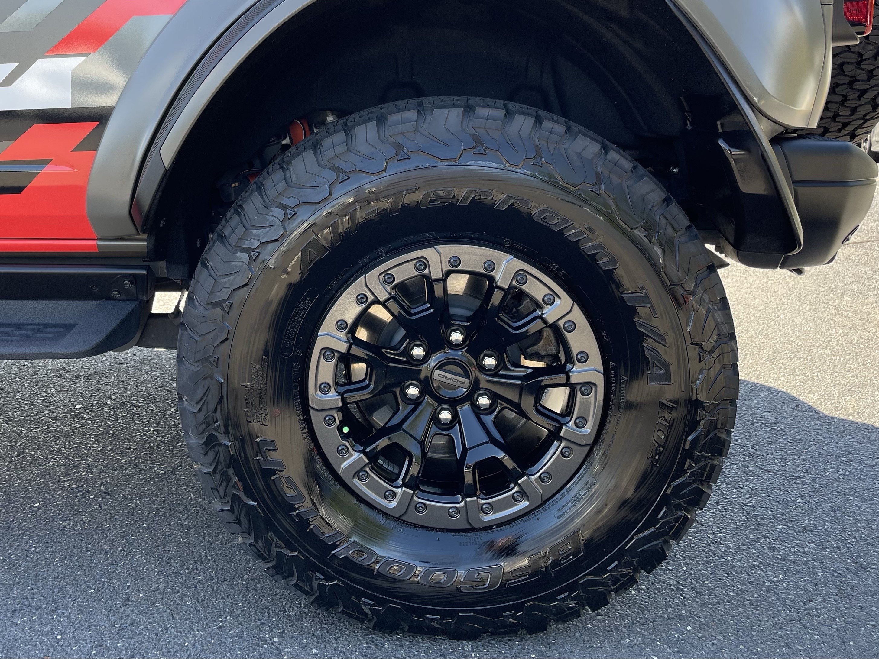 Used 2025 Ford Bronco Raptor AWD/4WD image 8