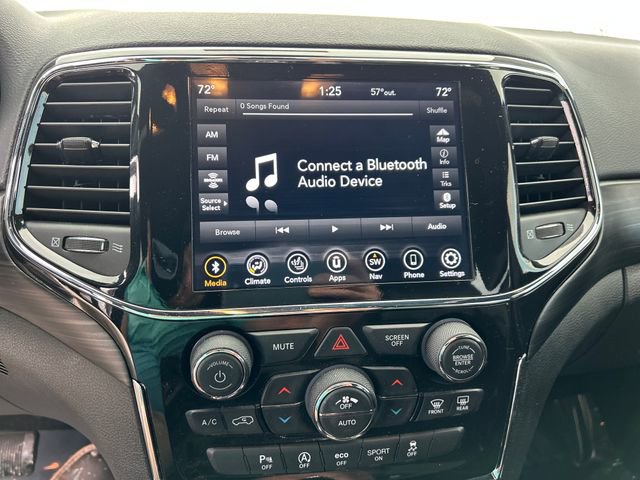 Used 2022 Jeep Grand Cherokee Laredo X image 25