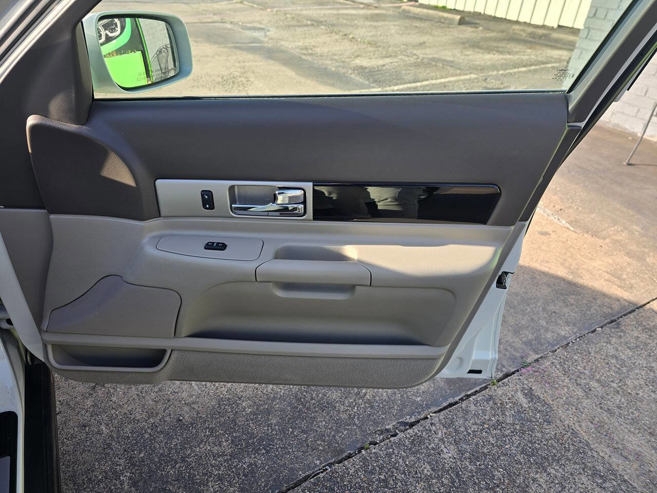 Used 2004 Lincoln LS image 23