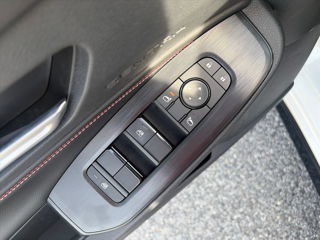New 2026 Nissan Sentra SR w/ SR All Weather Package FWD image 12