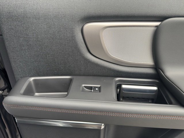 New 2025 Ford Expedition Active image 17
