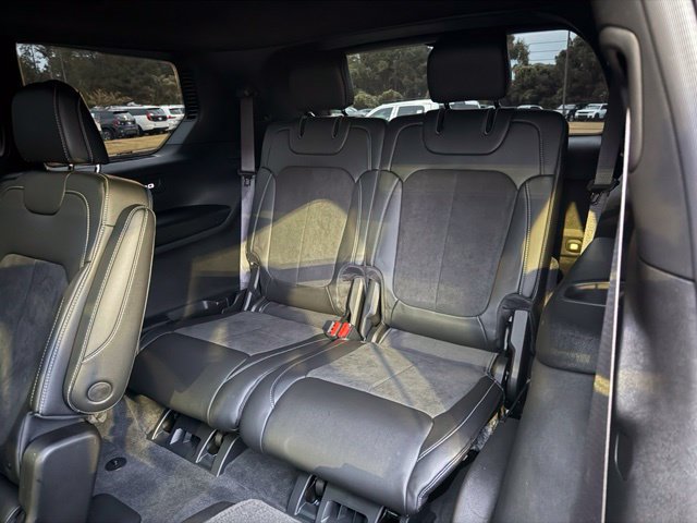 Used 2025 Jeep Grand Cherokee L Altitude RWD image 29