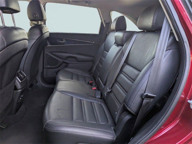 Used 2019 Kia Sorento SX image 16
