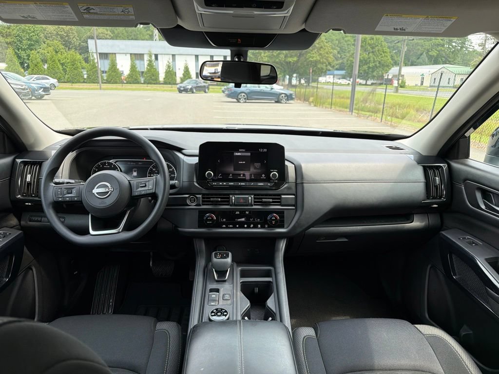 Certified 2024 Nissan Pathfinder S w/ Cargo Package AWD/4WD image 8