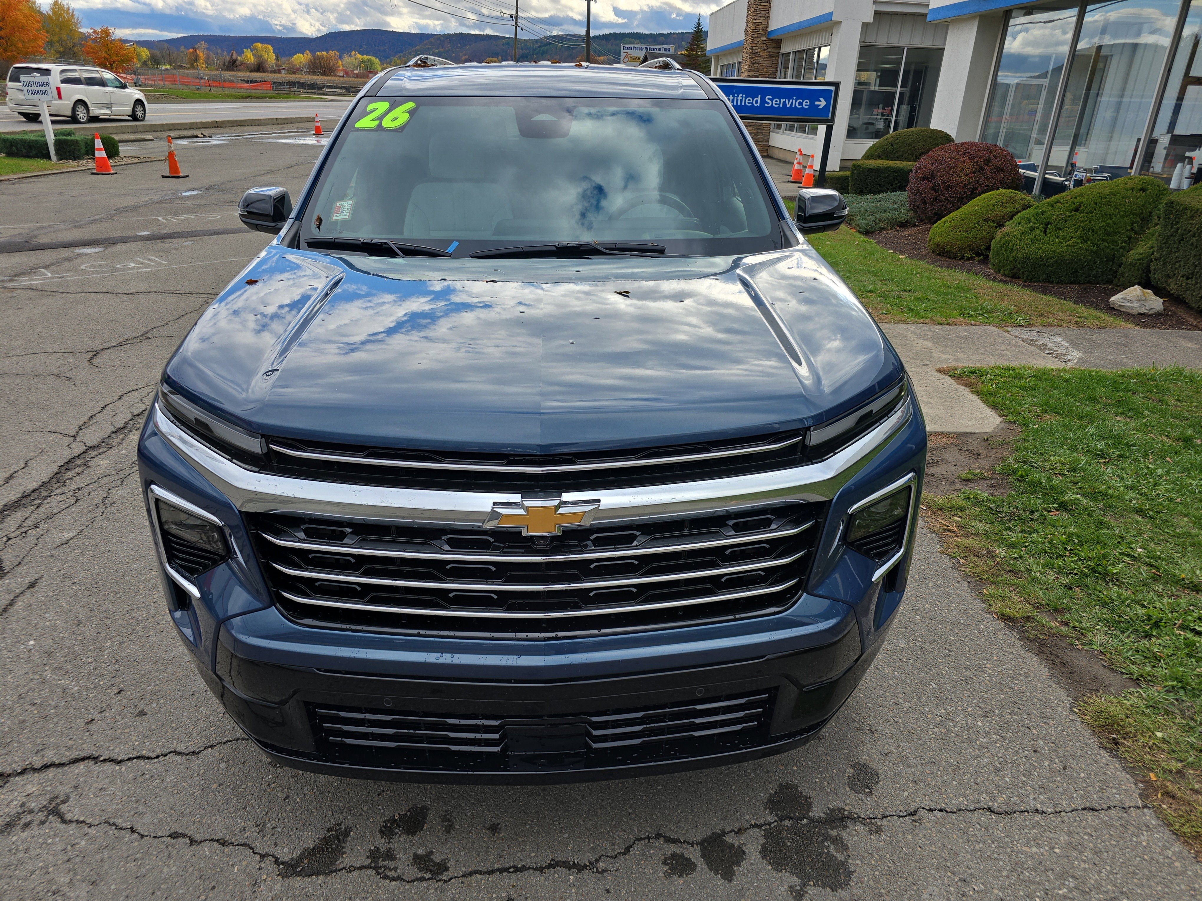 New 2026 Chevrolet Traverse High Country image 9