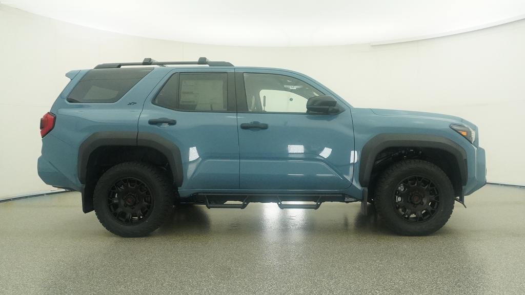 New 2026 Toyota 4Runner SR5 AWD/4WD image 13