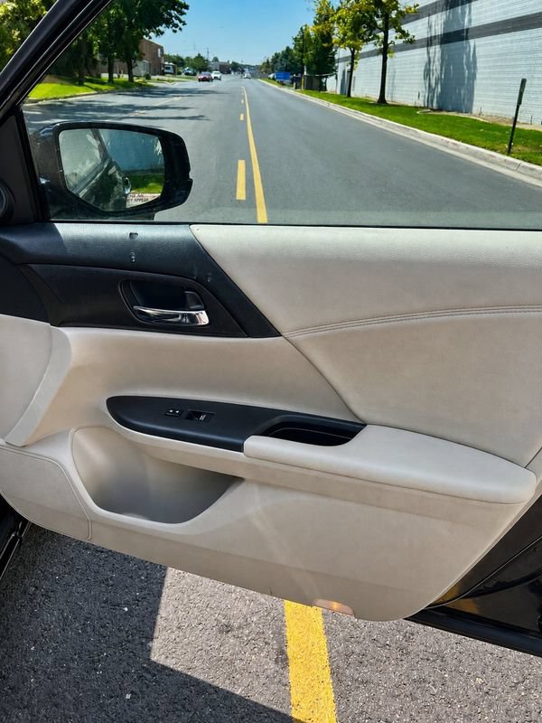 Used 2014 Honda Accord EX-L image 18