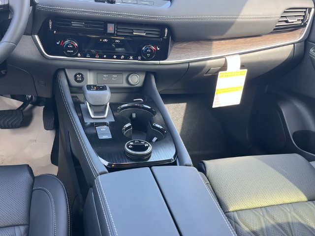 New 2026 Nissan Rogue Platinum w/ Platinum Premium Package AWD/4WD image 18