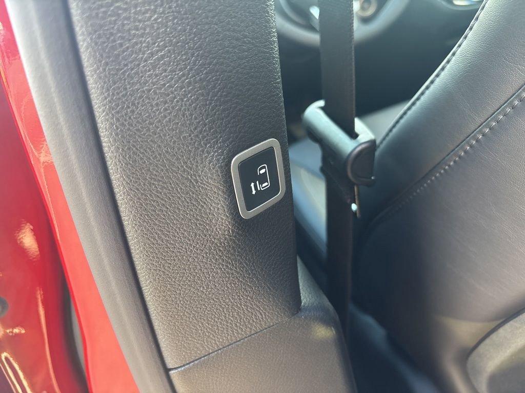 New 2026 Chrysler Pacifica Select image 30