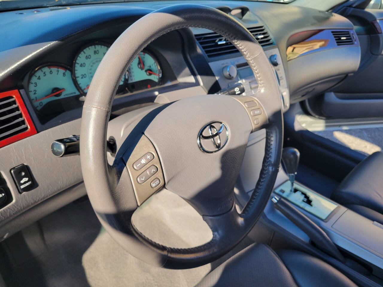 Used 2004 Toyota Solara SLE image 22