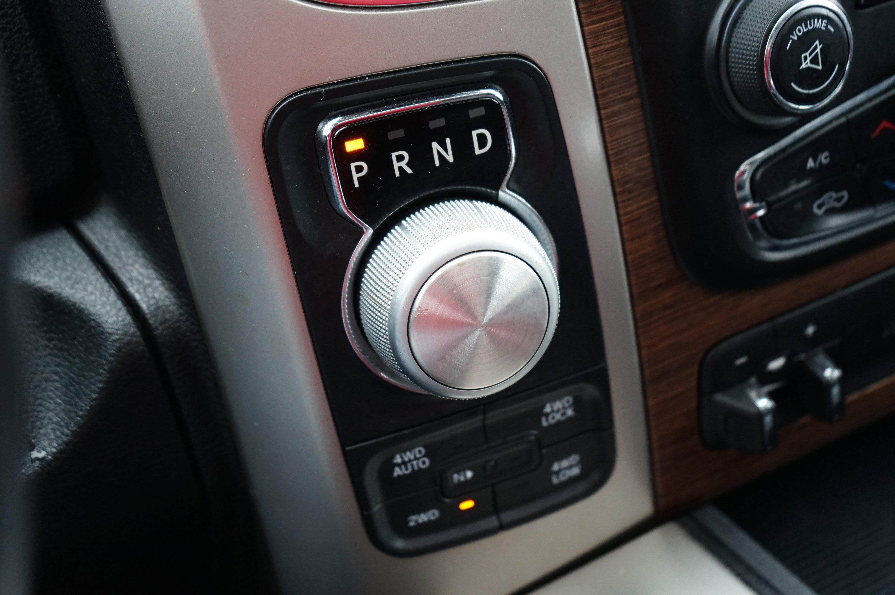 Used 2017 RAM 1500 Laramie w/ Convenience Group image 28