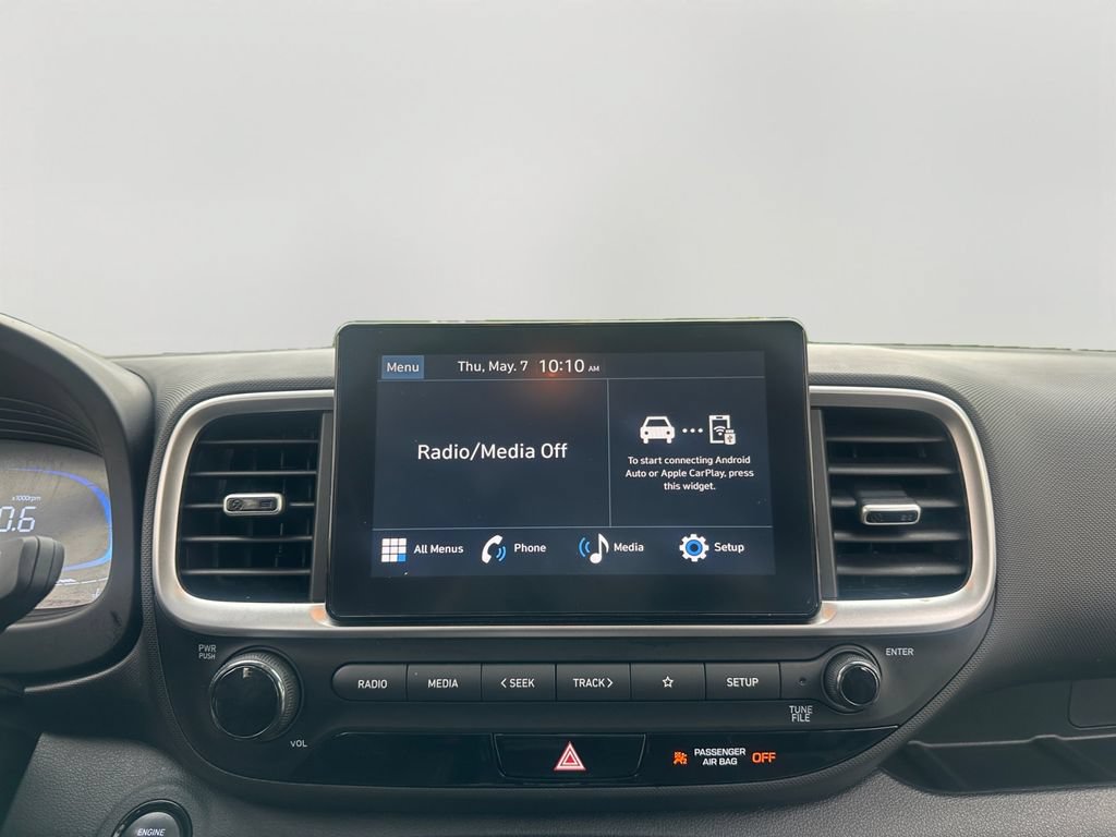 Used 2025 Hyundai Venue SEL FWD image 14
