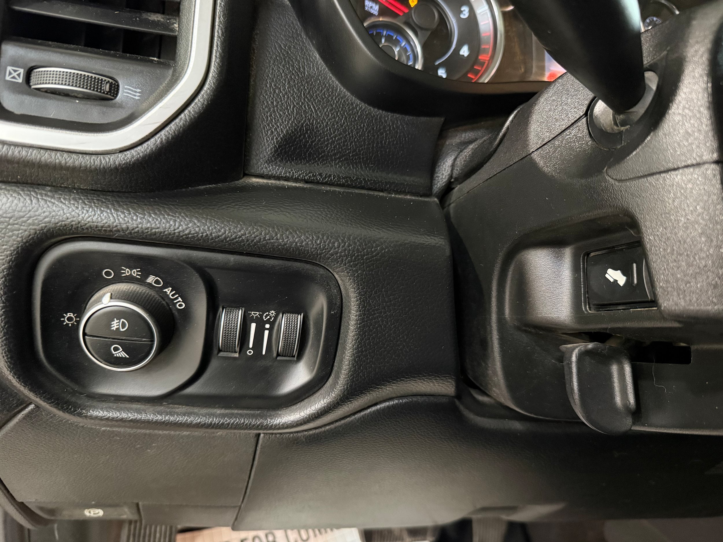 Certified 2019 RAM 2500 Big Horn AWD/4WD image 43