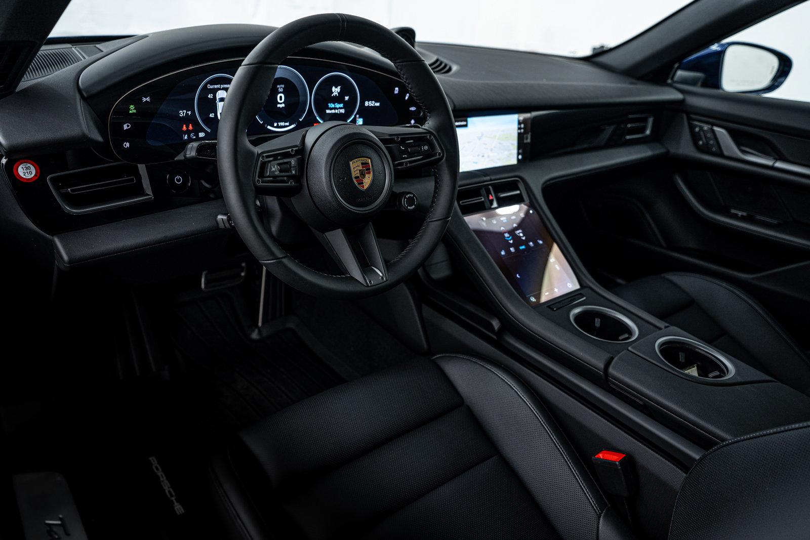 New 2025 Porsche Taycan 4S image 4