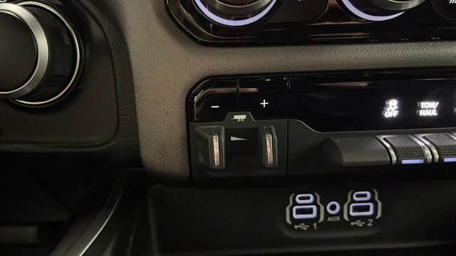 Used 2023 RAM 1500 Big Horn AWD/4WD image 39