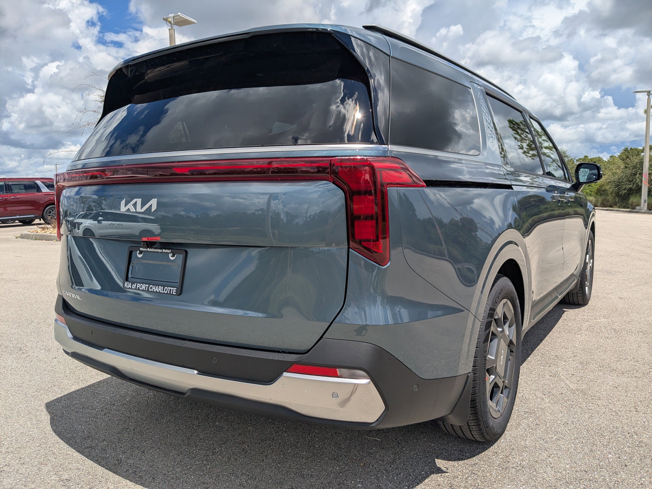 New 2026 Kia Carnival SX image 5