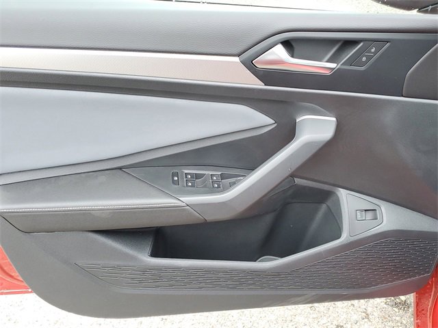 New 2025 Volkswagen Jetta SE image 14