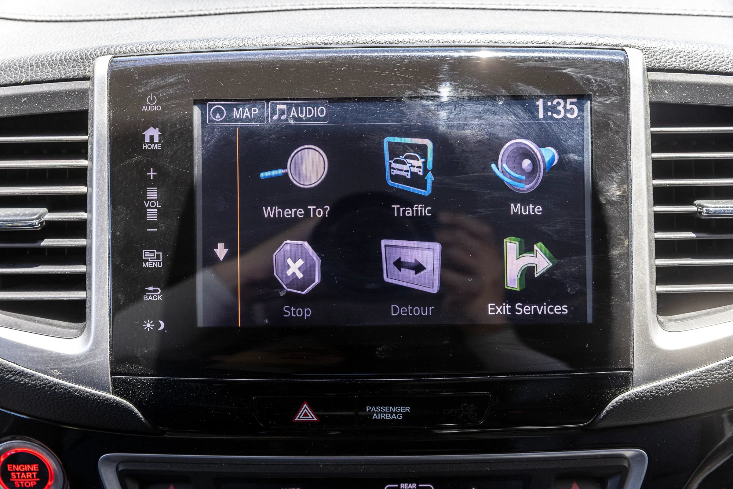 Used 2017 Honda Pilot Touring image 19