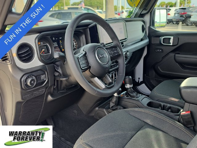 Used 2025 Jeep Wrangler Sport AWD/4WD image 8