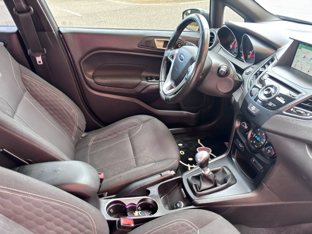 Used 2016 Ford Fiesta ST FWD image 40