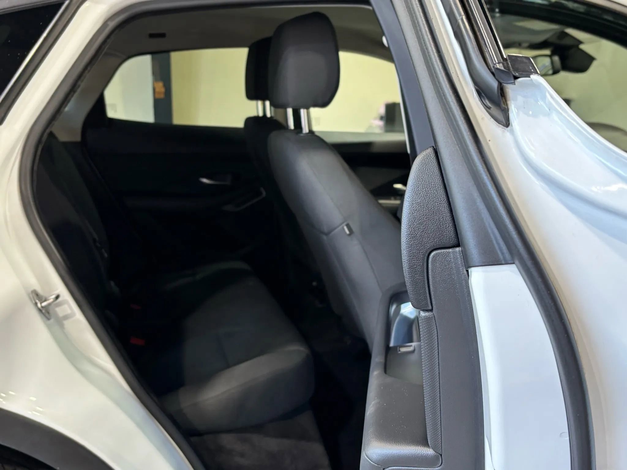 Used 2019 Jaguar E-PACE P250 Sport Utility 4D AWD/4WD image 12