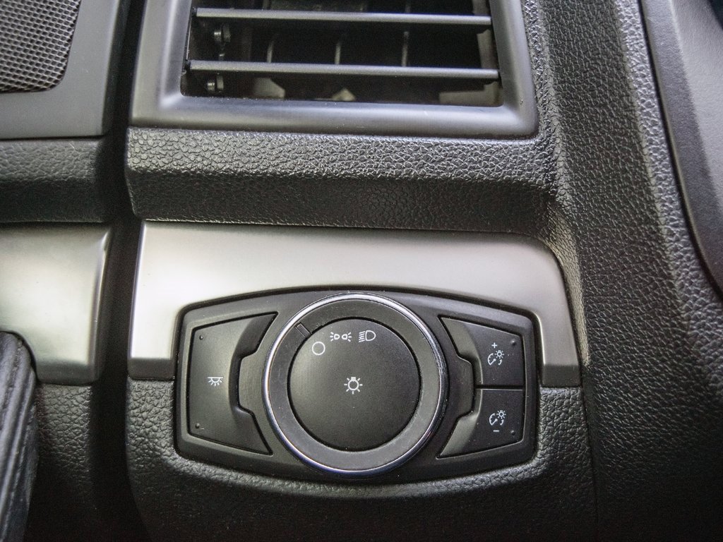 Used 2017 Ford Explorer Base image 22