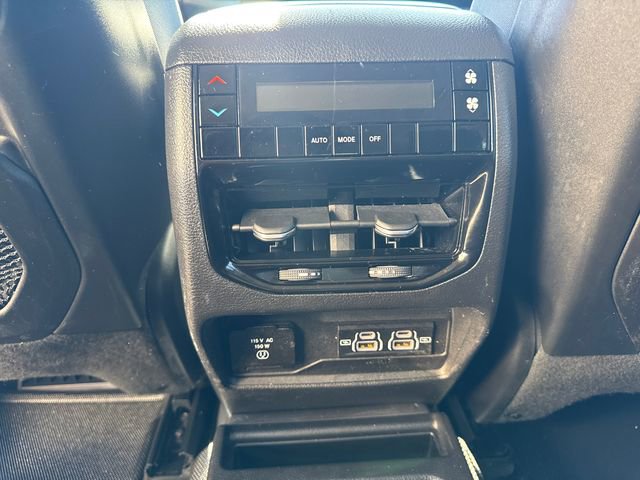 Used 2023 Jeep Grand Cherokee L Laredo w/ Luxury Tech Group I AWD/4WD image 18