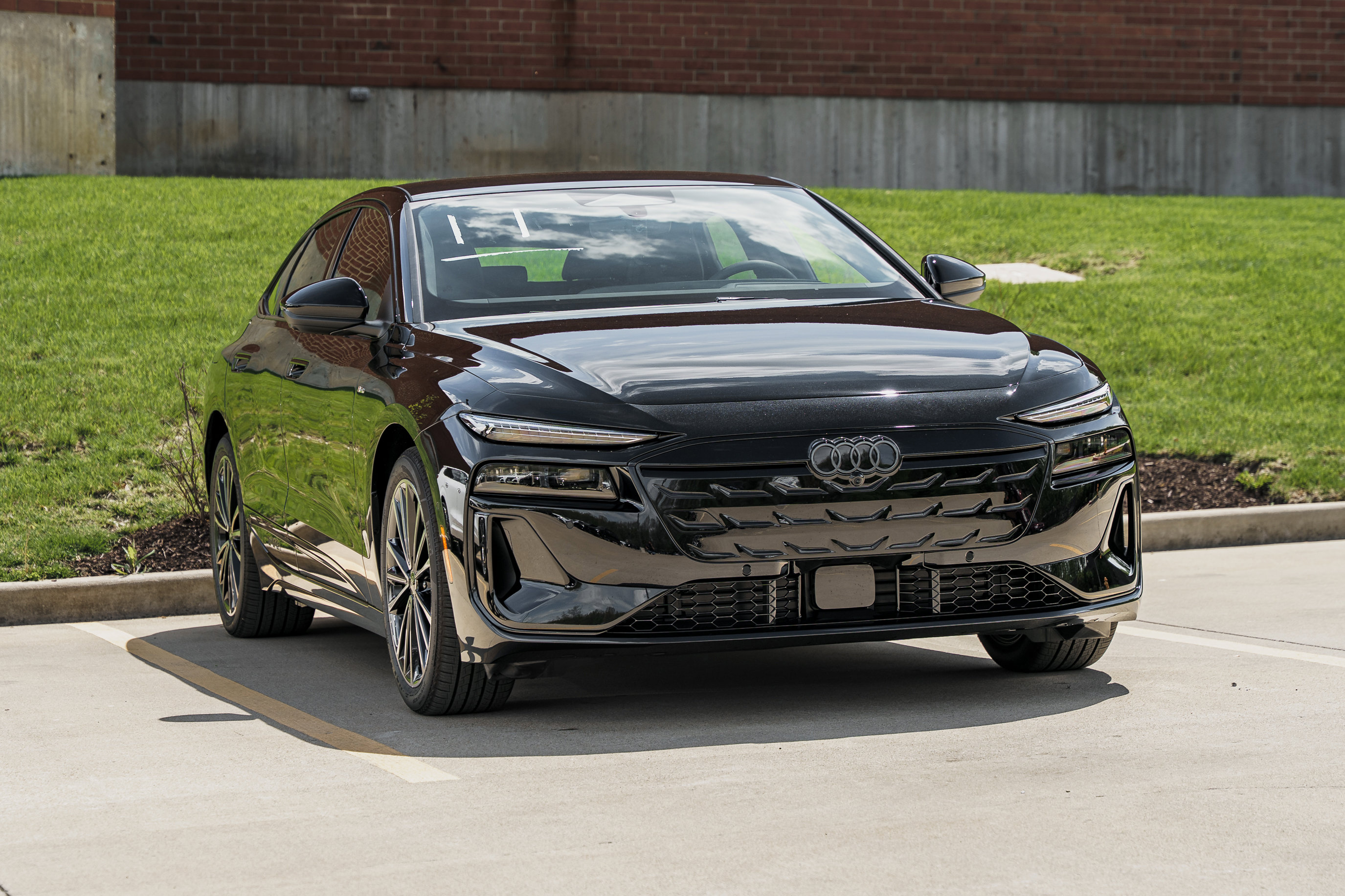 New 2027 Audi A6 e-tron Premium Plus image 2