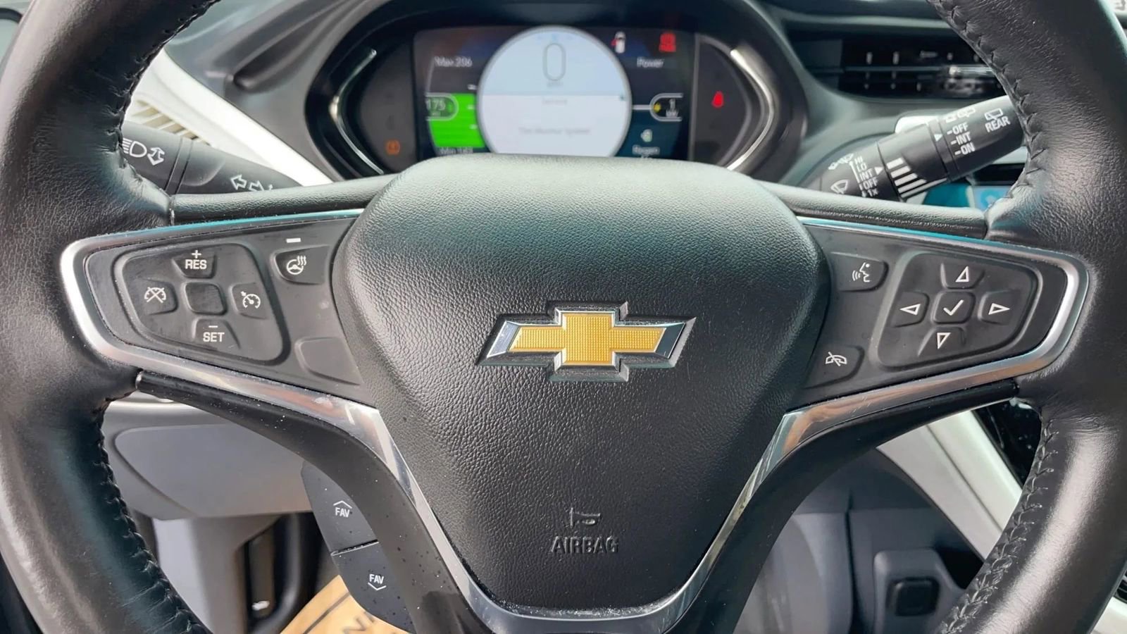 Used 2017 Chevrolet Bolt LT FWD image 25