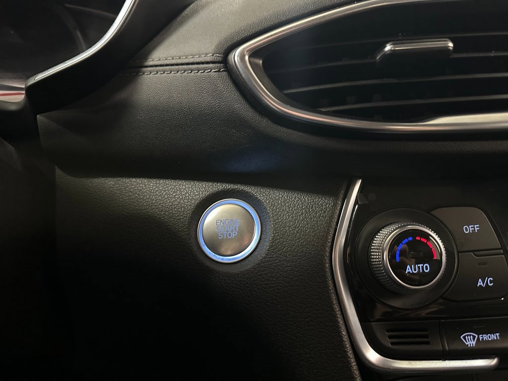 Used 2020 Hyundai Santa Fe SEL w/ Convenience + Premium Package image 22