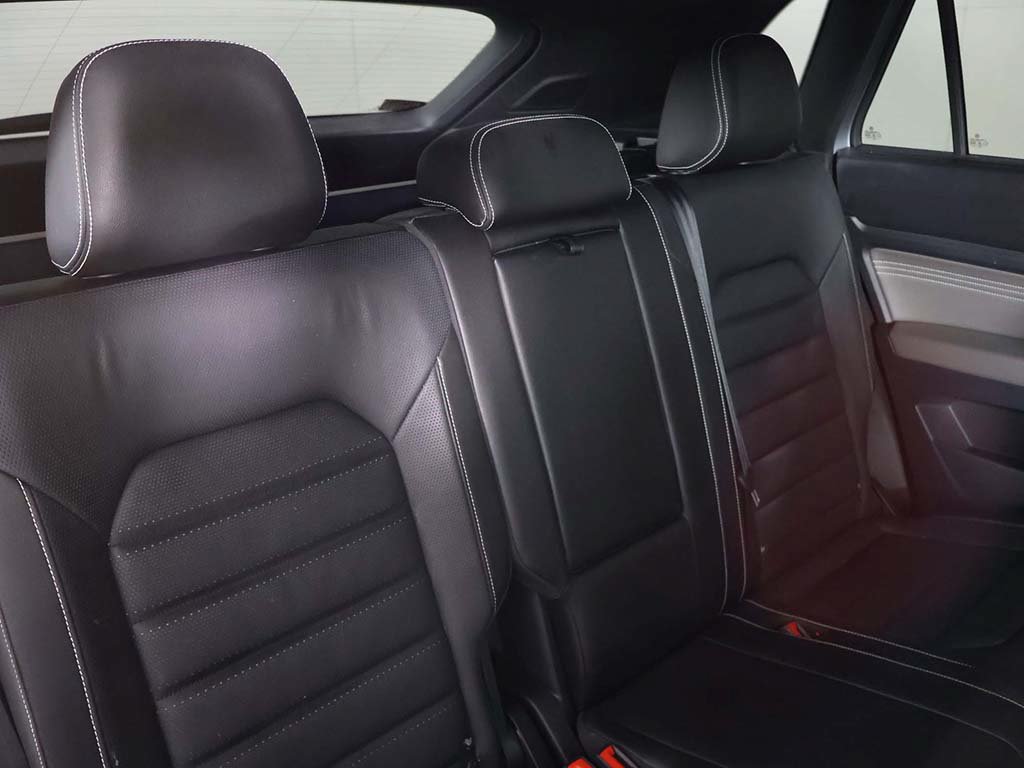 Used 2023 Volkswagen Atlas Cross Sport SEL Premium R-Line AWD/4WD image 37