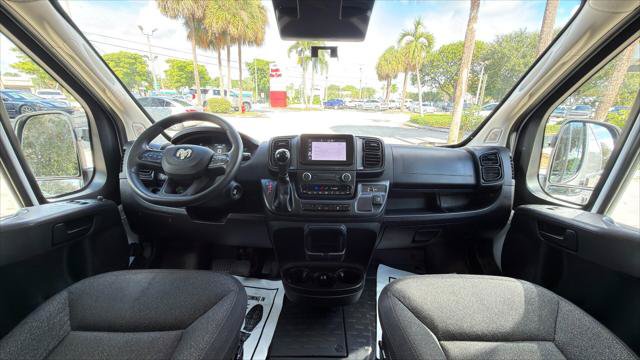 Used 2025 RAM ProMaster 2500 w/ Convenience Group FWD image 17