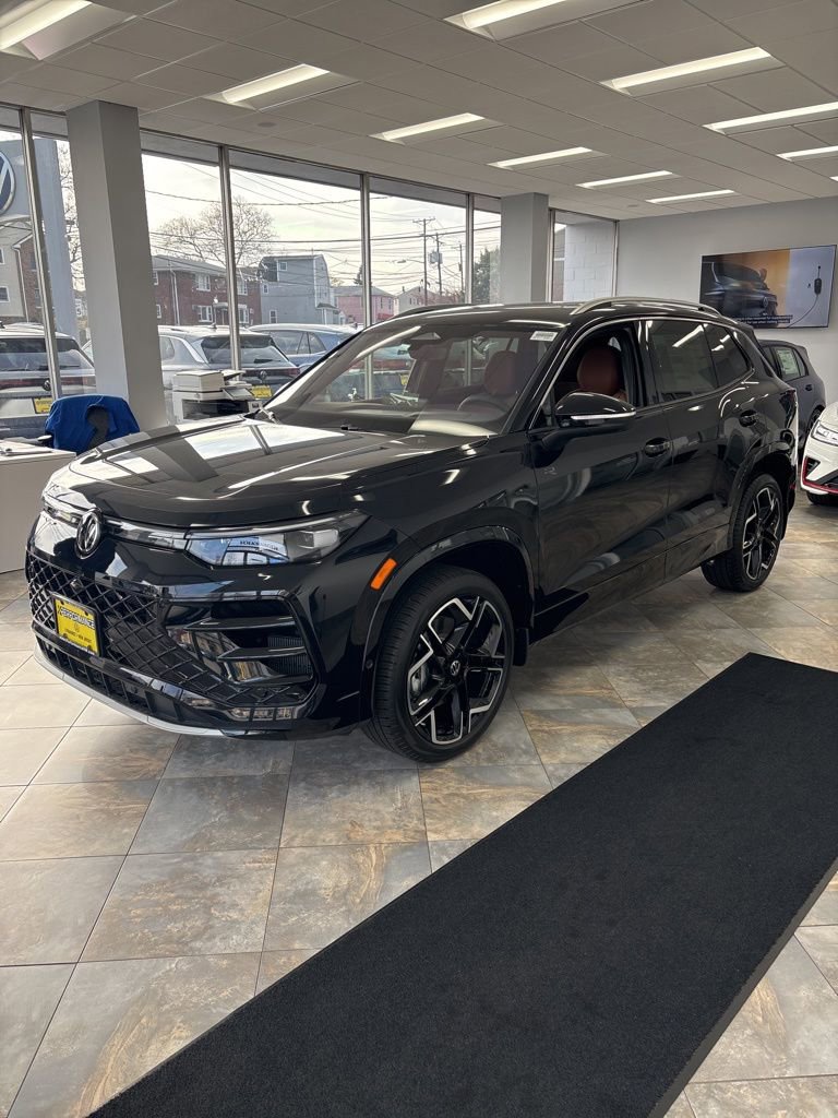 New 2026 Volkswagen Tiguan SEL R-Line image 2