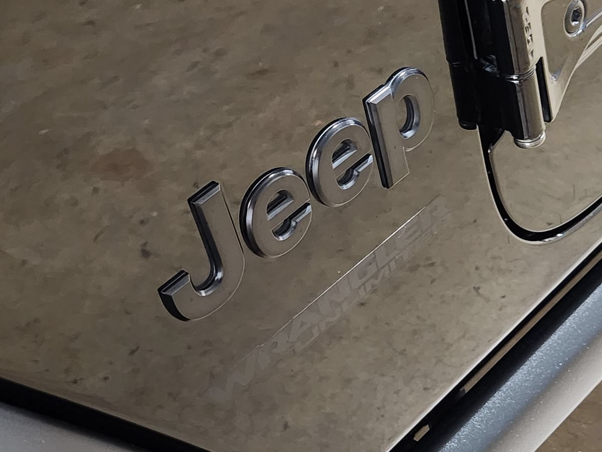Used 2021 Jeep Wrangler Unlimited Sport AWD/4WD image 25