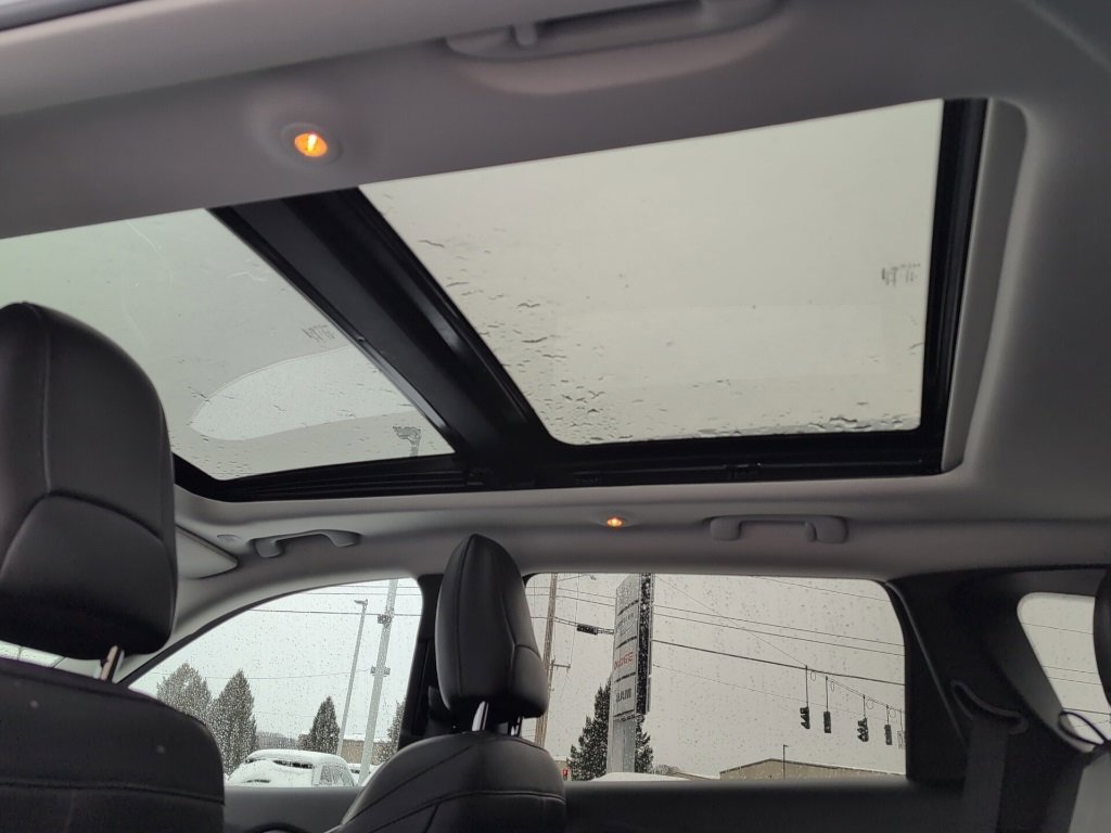 Used 2021 Jeep Cherokee Limited image 22