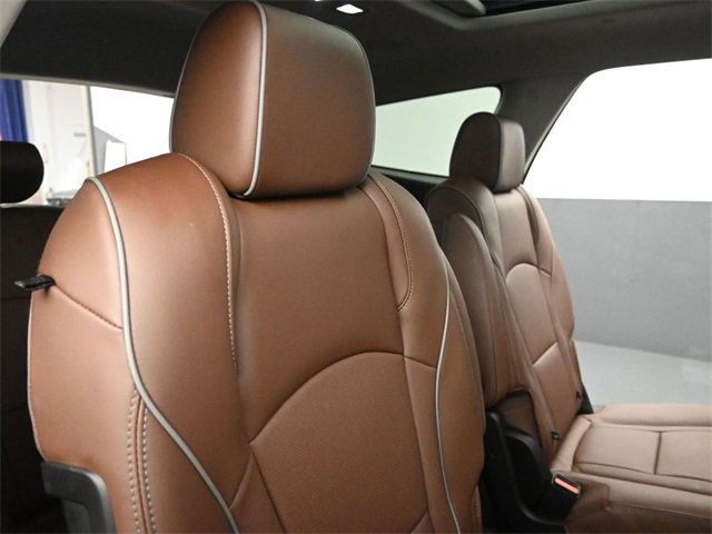 Used 2021 Buick Enclave Avenir w/ Avenir Technology Package image 27