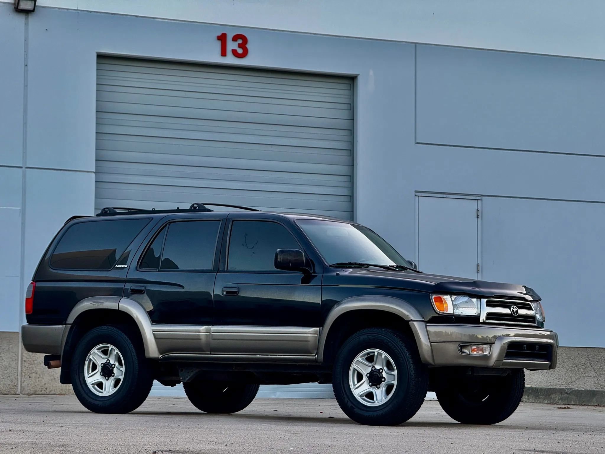 Used 1999 Toyota 4Runner Limited image 2