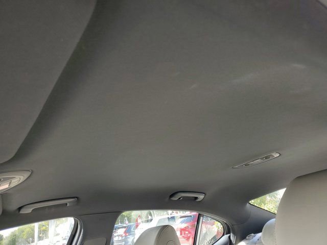 Used 2026 Genesis G70 2.5T image 16