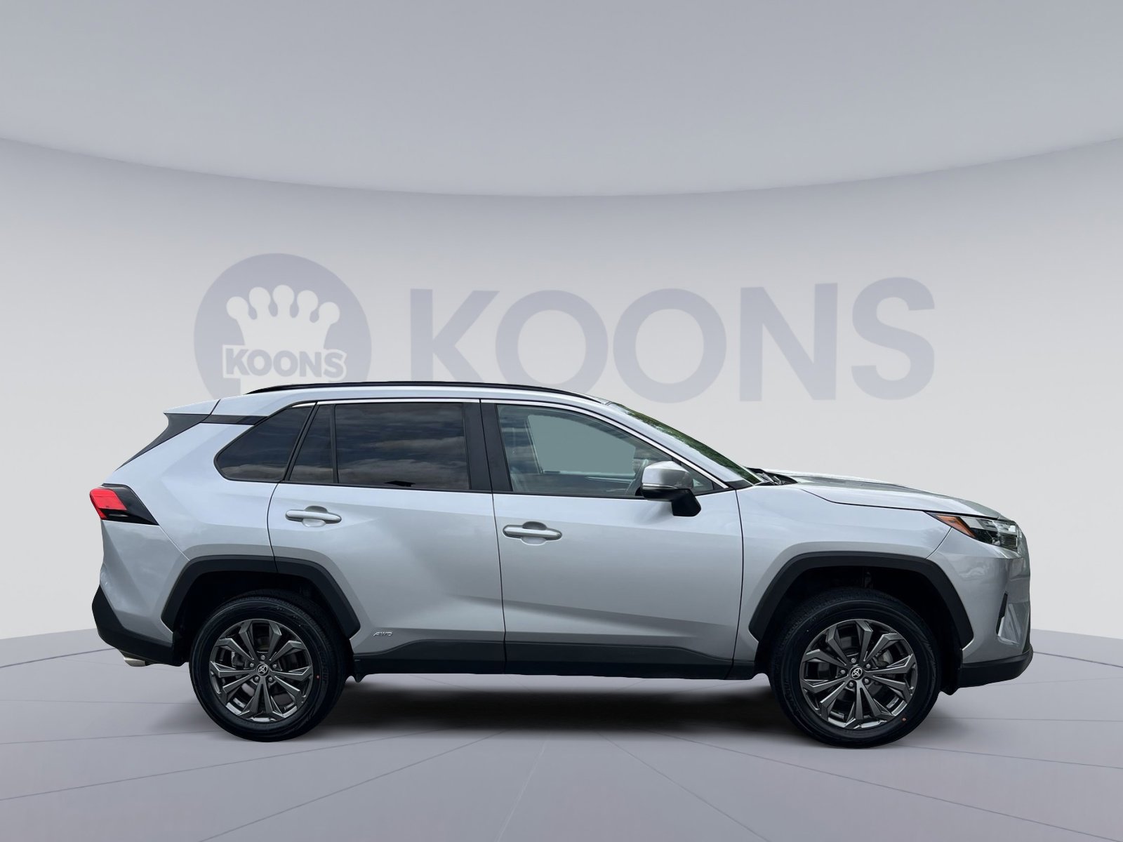 Used 2024 Toyota RAV4 XLE Premium w/ Weather Package AWD/4WD image 8