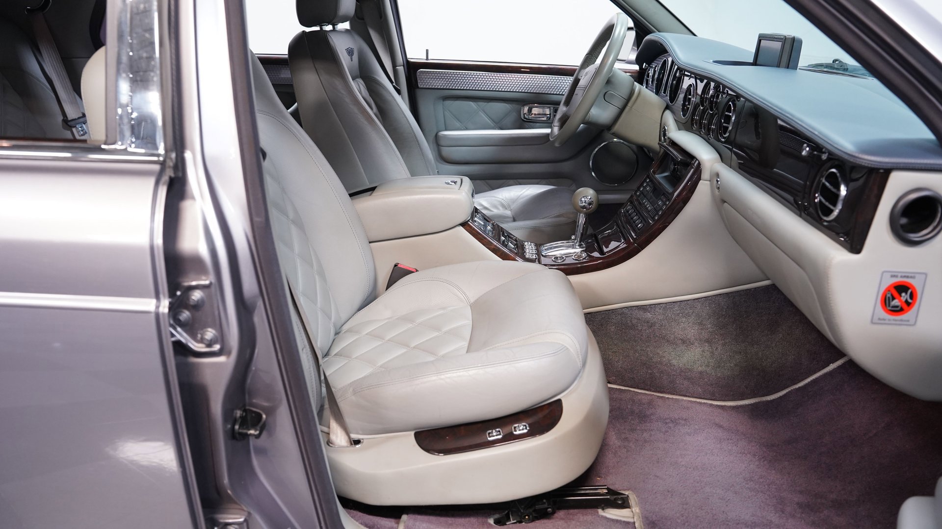 Used 2002 Bentley Arnage T image 39