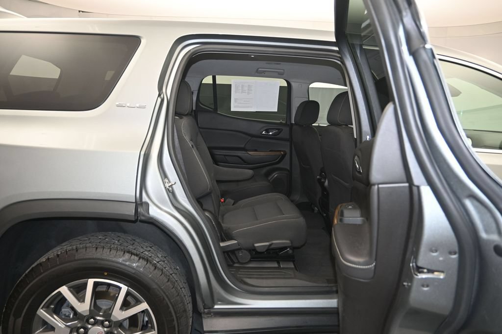 Used 2023 GMC Acadia SLE FWD image 26