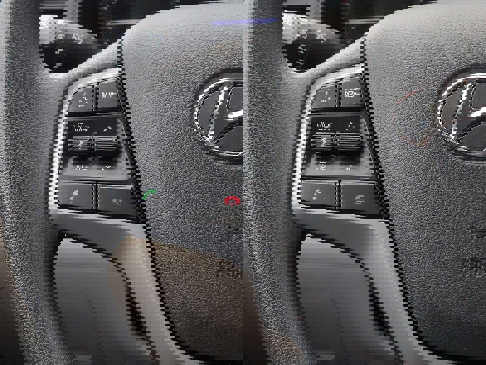 Used 2018 Hyundai Elantra SE image 24