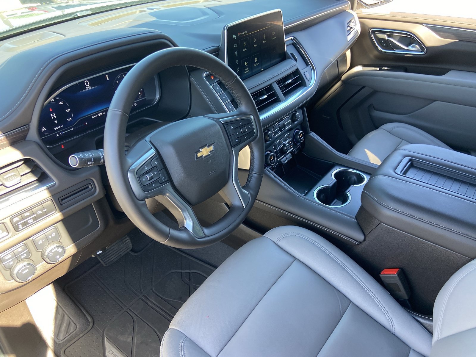 Certified 2023 Chevrolet Suburban LT w/ Luxury Package AWD/4WD image 20
