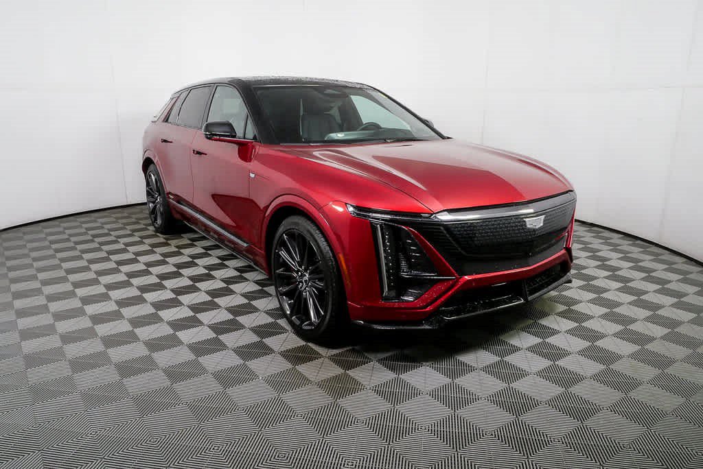 Certified 2026 Cadillac Lyriq V AWD/4WD image 1