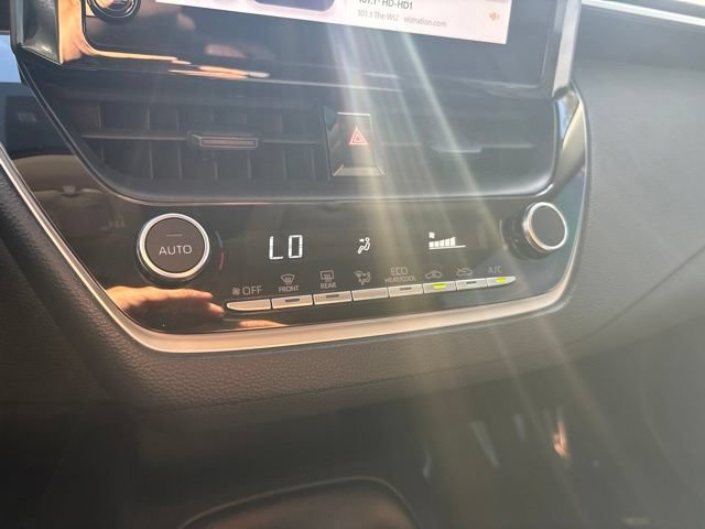 Used 2023 Toyota Corolla LE w/ Carpet Mat Package (TMS) FWD image 14