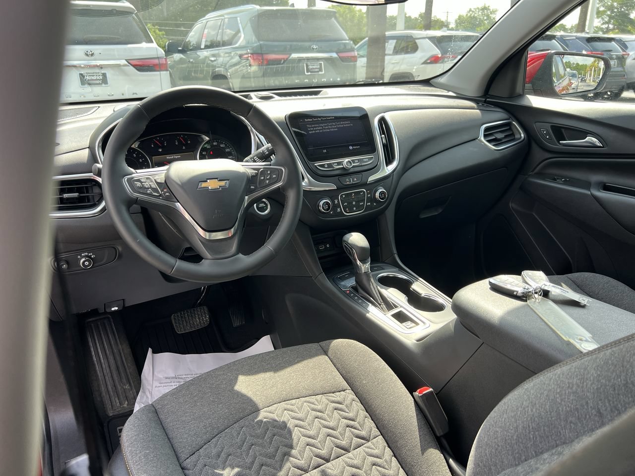 Used 2024 Chevrolet Equinox LT AWD/4WD image 30