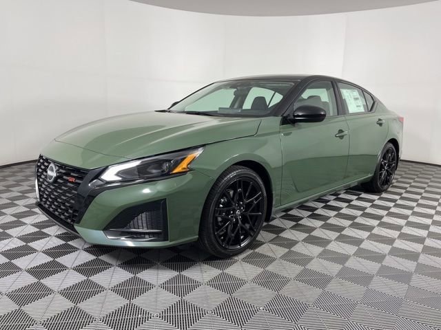 New 2026 Nissan Altima 2.5 SR w/ SR Midnight Edition Package FWD image 6